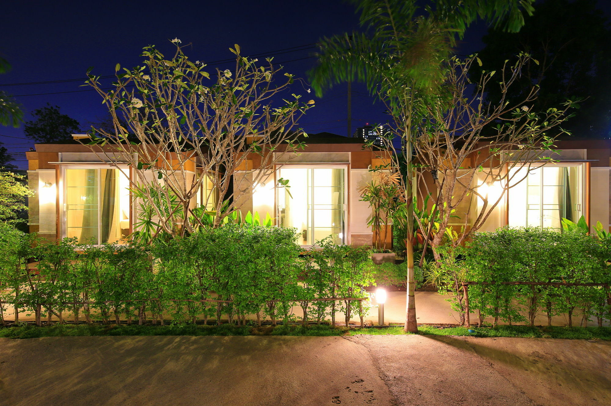 Resort M Bangkok - BTS Onnut Exterior foto